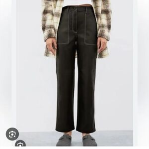 ARITZIA | Wilfred Faux Leather Pants Black Wide Leg White Stitching Sz 8